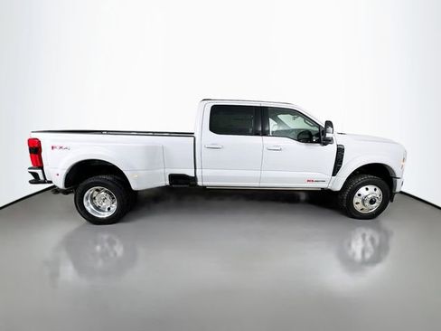 New 2026 Ford F450 Platinum w/ FX4 Off-Road Package AWD/4WD image 8