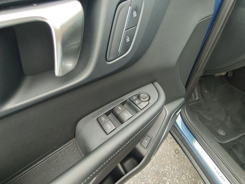 Certified 2025 Buick Enclave Preferred image 12