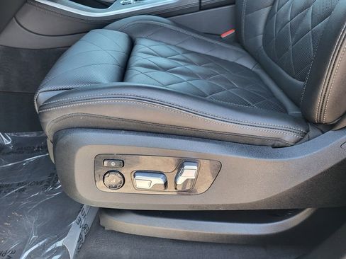 Used 2024 BMW X5 xDrive40i AWD/4WD image 12