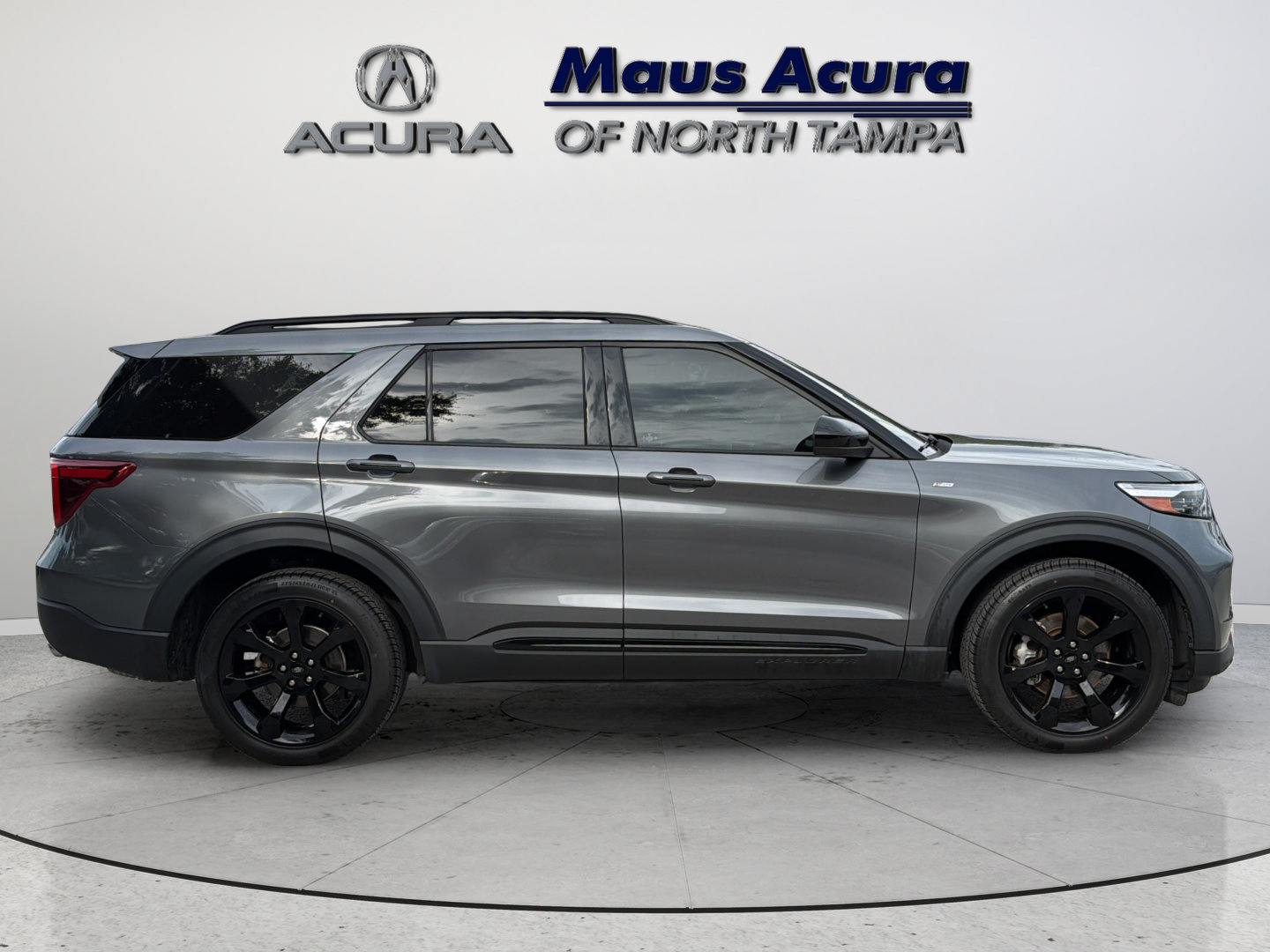 Used 2024 Ford Explorer ST-Line w/ Class IV Trailer Tow Package AWD/4WD image 13