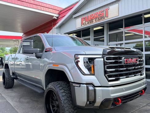 Used 2024 GMC Sierra 2500 AT4 w/ Technology Package AWD/4WD image 16