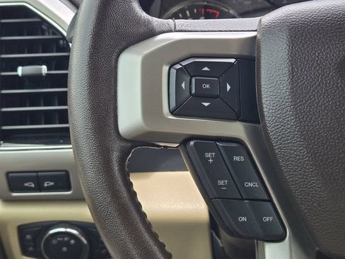 Used 2020 Ford F150 Lariat w/ Equipment Group 502A Luxury AWD/4WD image 26
