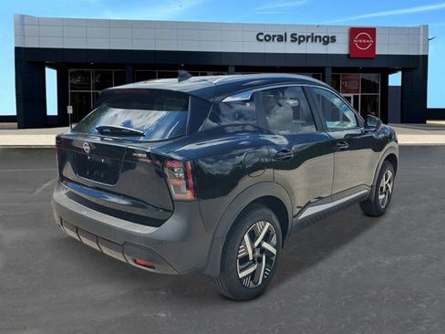 New 2026 Nissan Kicks SV w/ SV Premium Package FWD image 5