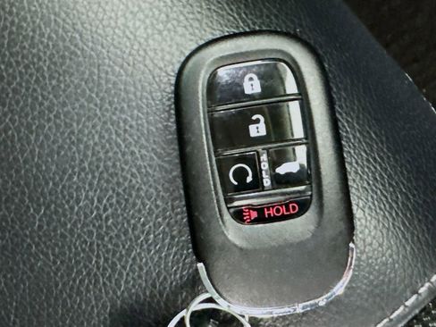 Used 2023 Honda Pilot EX-L image 38