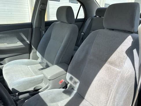 Used 2003 Toyota Corolla CE FWD image 4