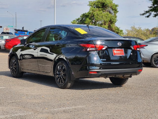 Certified 2025 Nissan Versa S w/ Trunk Package FWD image 3