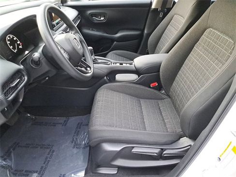 Certified 2023 Honda HR-V LX image 18