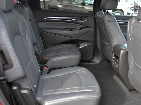 Used 2024 Buick Enclave Premium image 47