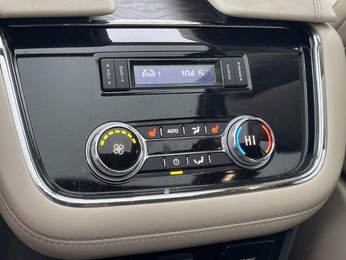 Used 2021 Lincoln Navigator L Reserve w/ Luxury Package image 17