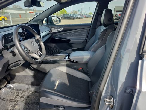 Used 2023 Volkswagen ID.4 Pro S image 16