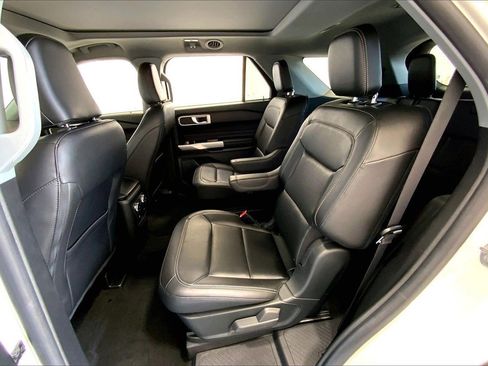 Certified 2023 Ford Explorer XLT w/ Equipment Group 202A image 19