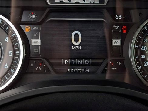 Used 2024 RAM 1500 Laramie image 14