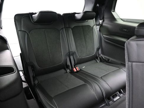 New 2026 Jeep Grand Cherokee L 4WD image 24