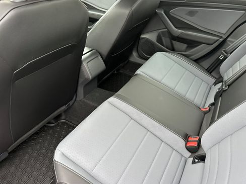 New 2026 Volkswagen Jetta SE image 11