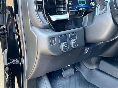 Used 2022 Chevrolet Silverado 1500 LT w/ Protection Package RWD image 33