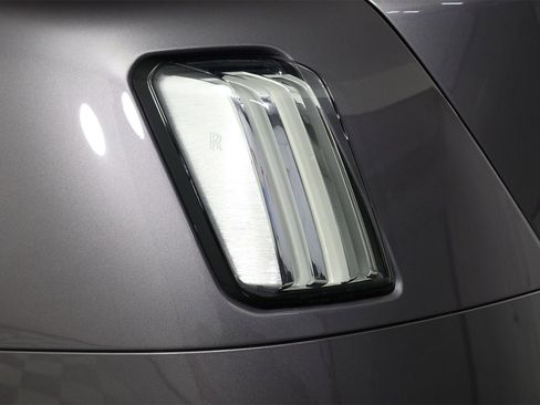 New 2026 Rolls-Royce Spectre Black Badge image 21