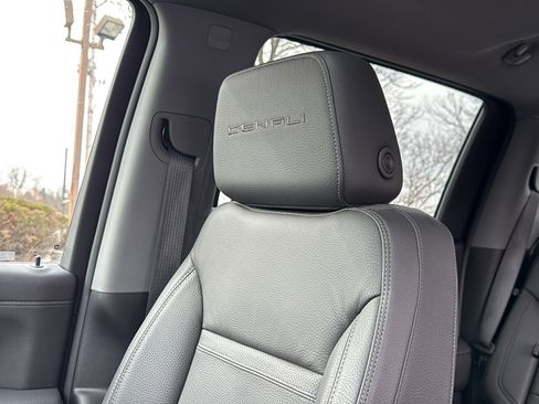 Used 2021 GMC Sierra 1500 Denali w/ Denali Ultimate Package image 24