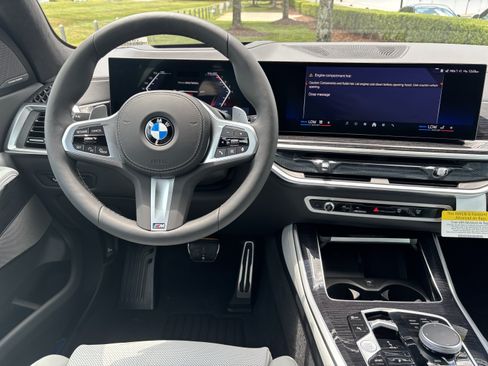 New 2026 BMW X5 xDrive40i w/ M Sport Package AWD/4WD image 19