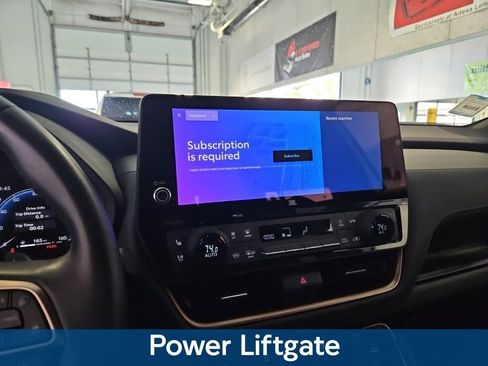 Used 2024 Toyota Grand Highlander AWD Hybrid image 9