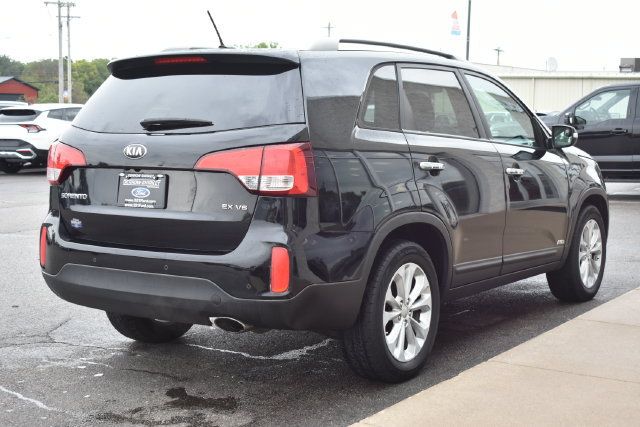 Used 2015 Kia Sorento EX AWD/4WD image 11
