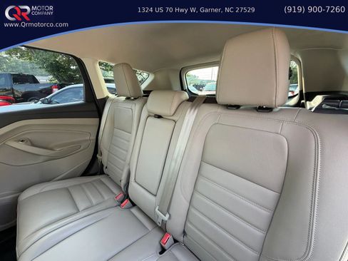 Used 2017 Ford Escape Titanium AWD/4WD image 28