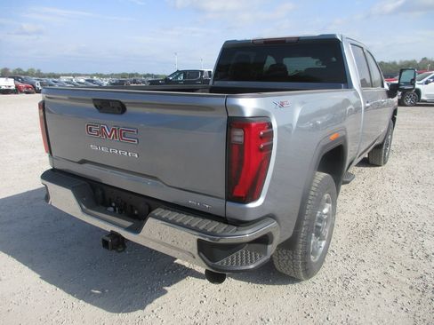 New 2026 GMC Sierra 2500 SLT AWD/4WD image 5