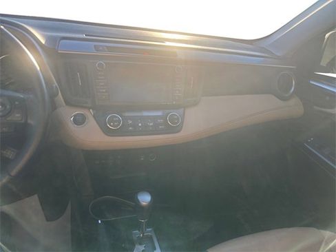Used 2017 Toyota RAV4 Limited image 11