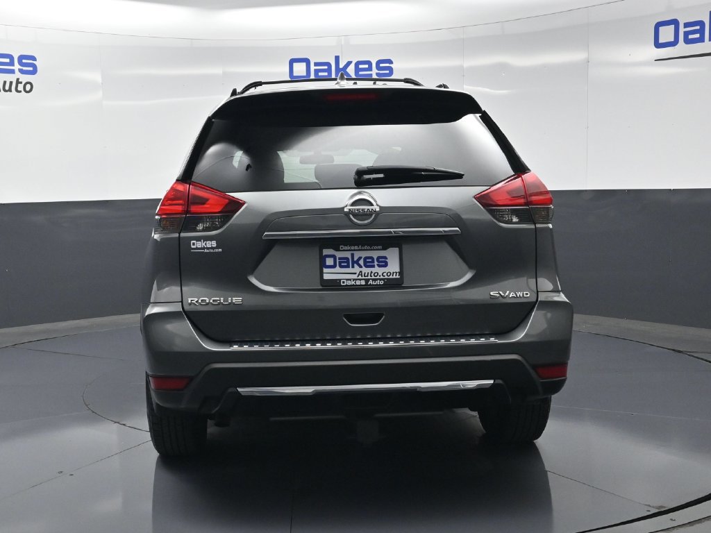 Used 2017 Nissan Rogue SV w/ Midnight Edition AWD/4WD image 6