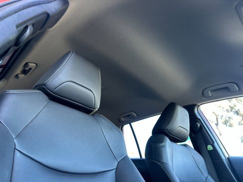 Used 2024 Toyota Corolla Cross XLE image 16