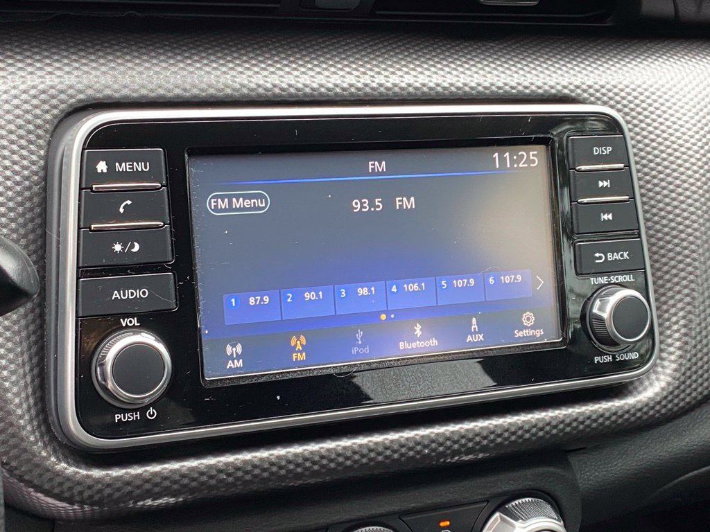 Used 2020 Nissan Kicks S FWD image 18