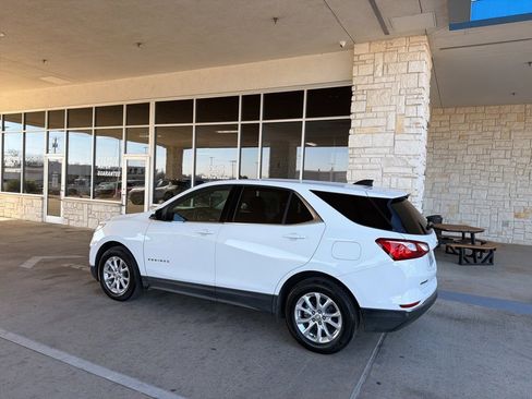 Used 2020 Chevrolet Equinox LT image 4