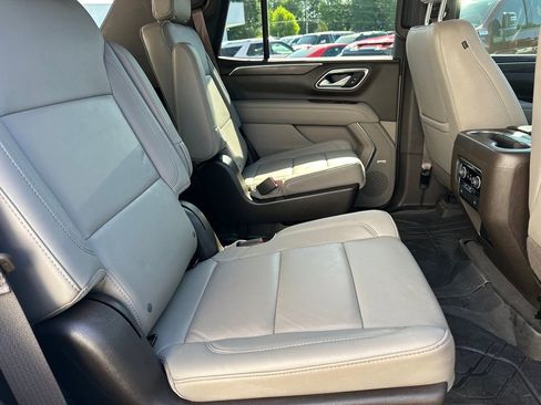 Used 2022 Chevrolet Tahoe LT RWD image 16