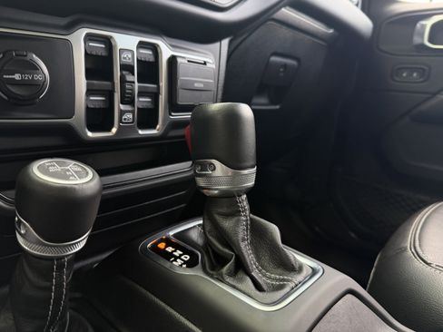 Used 2023 Jeep Wrangler Sahara w/ Cold Weather Group image 47