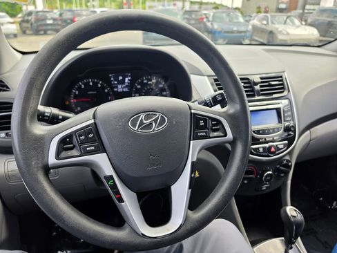 Used 2012 Hyundai Accent GLS w/ Premium Pkg 3 FWD image 15