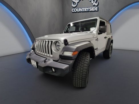 Used 2022 Jeep Wrangler Sport AWD/4WD image 7