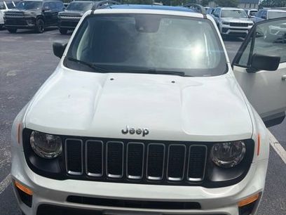 Used 2023 Jeep Renegade Latitude w/ Sun/Sound Group