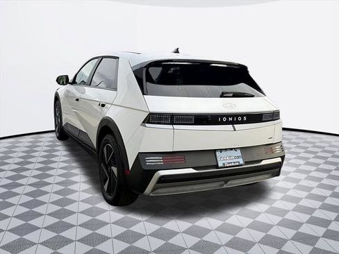 New 2026 Hyundai Ioniq 5 SEL image 5