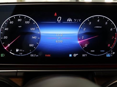 Used 2024 Mercedes-Benz GLS 580 4MATIC image 21