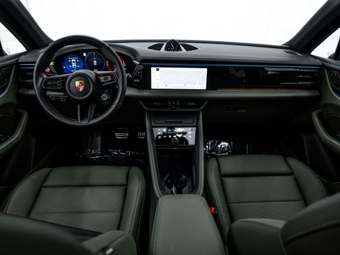 New 2025 Porsche Macan 4S Electric image 12