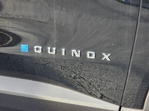 New 2026 Chevrolet Equinox EV LT image 7