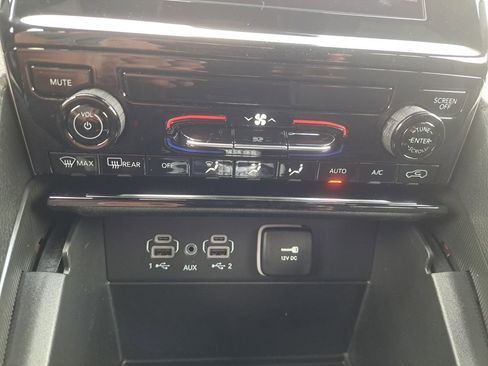 New 2025 Jeep Grand Cherokee Laredo X image 10