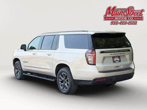 Used 2021 Chevrolet Suburban Z71 w/ Z71 Off-Road Package AWD/4WD image 5
