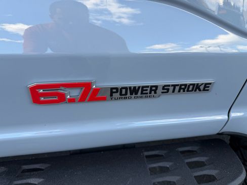 Used 2024 Ford F250 Lariat w/ Lariat Ultimate Package image 10