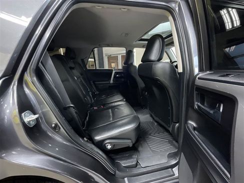 Used 2014 Toyota 4Runner Limited image 24