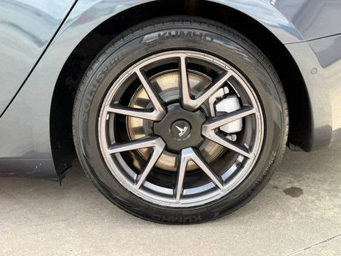 Used 2021 Tesla Model 3 Standard Range Plus image 13