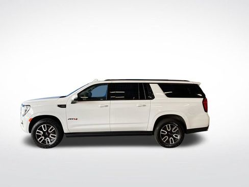 Used 2024 GMC Yukon XL AT4 AWD/4WD image 17