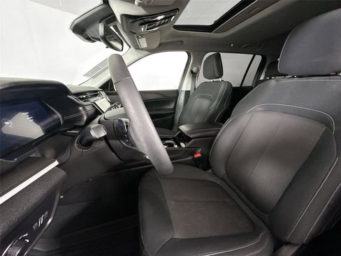 Used 2023 Jeep Grand Cherokee L Laredo w/ Luxury Tech Group I image 15