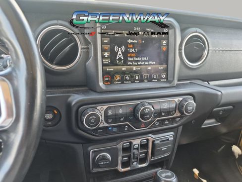 Used 2021 Jeep Wrangler Unlimited Sahara w/ Cold Weather Group AWD/4WD image 19
