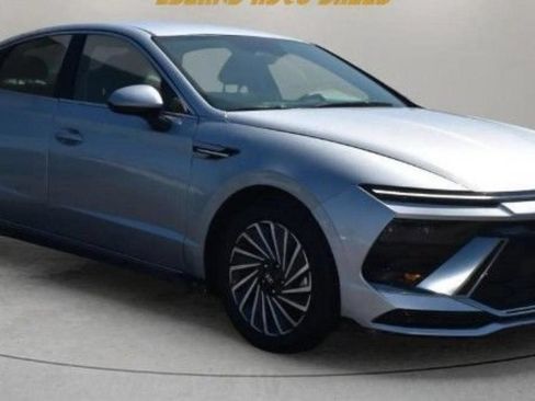 Used 2025 Hyundai Sonata SEL FWD image 14
