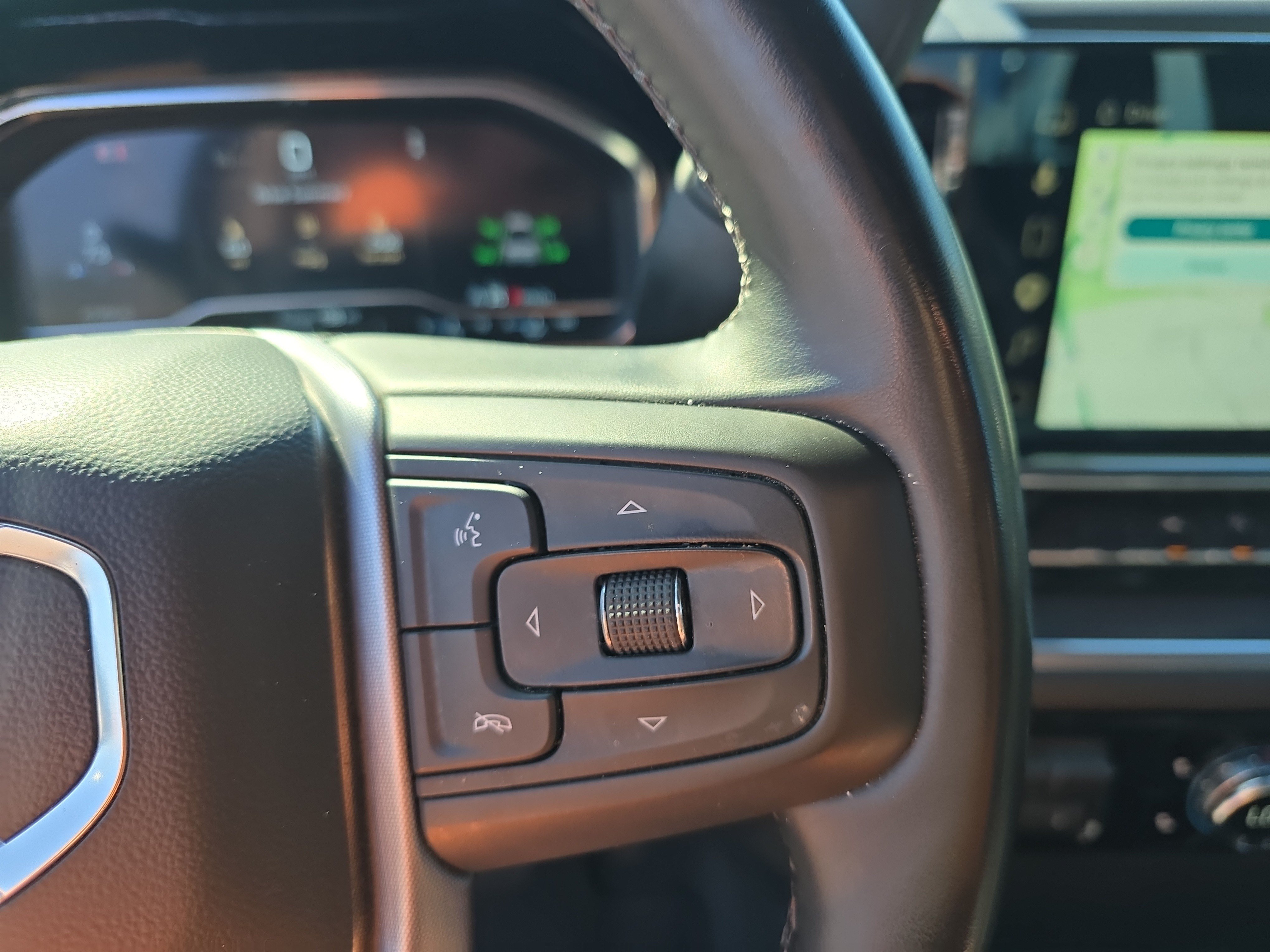 Used 2025 GMC Sierra 1500 SLT AWD/4WD image 26